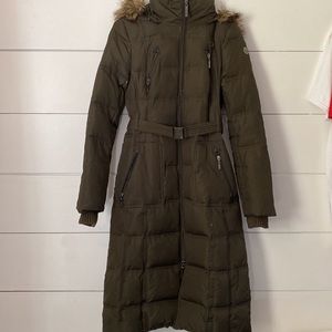 Green long winter coat